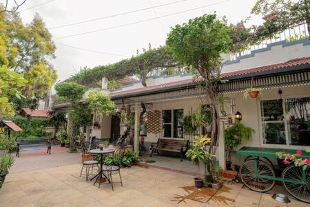 Eden Garden Villa By Jadecaps Nr Mg Road Garden バンガロール エクステリア 写真